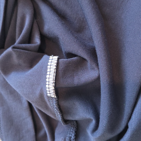 EUC Old Navy Active Men's T-Shirt - Picture 4 of 6